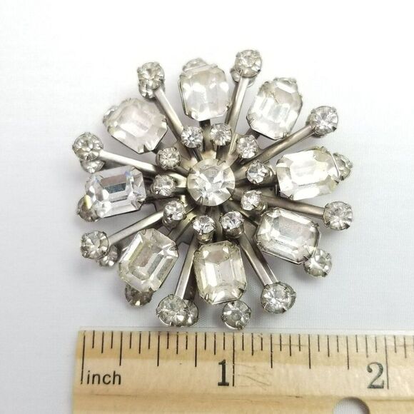 Vintage Silver Tone Rhinestone Cluster Brooch Radiant Starburst Design Lapel Pin - Picture 4 of 6